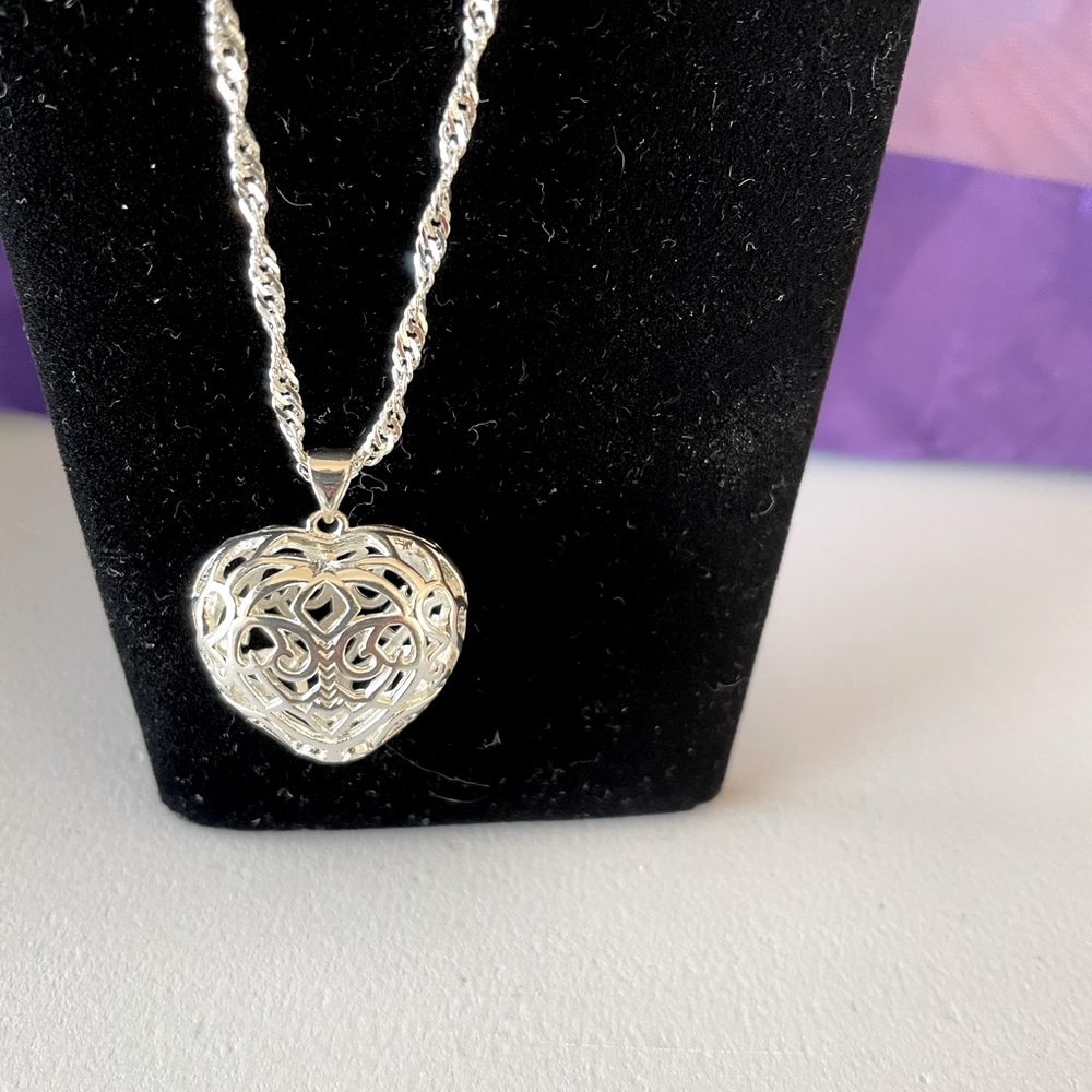Silver Puff Heart Necklace and Earrings - Picture 4 of 6